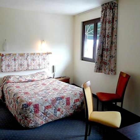 Hotel Les Forges Noyal-sur-Vilaine Zewnętrze zdjęcie